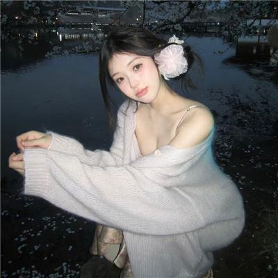 我的同桌是校花